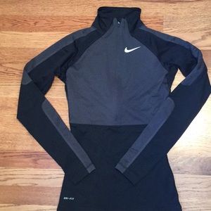 Nike dri-fit halfzip running jacket